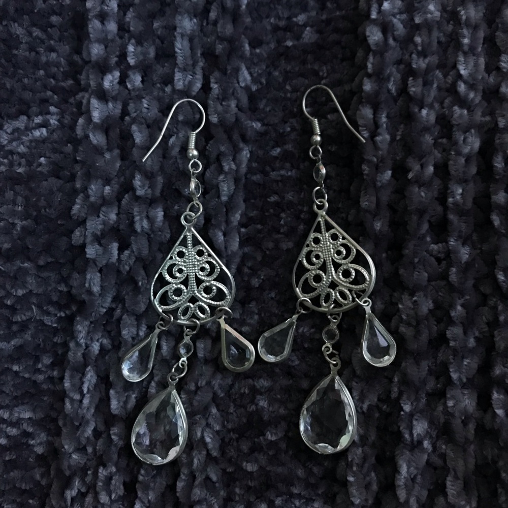 earring bundle - Picture 3 of 3